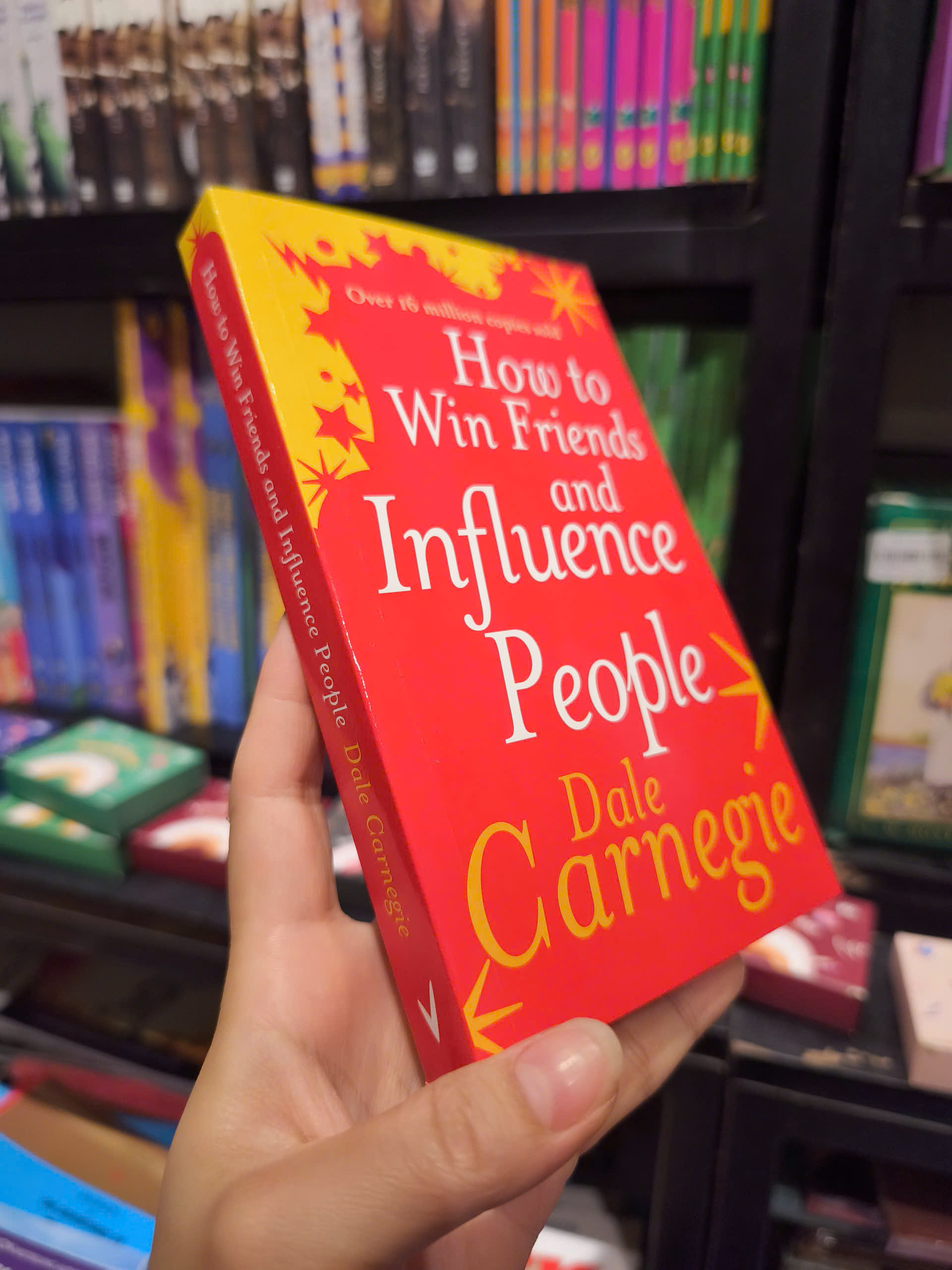 Sách - How to Win Friends and Influence People by Dale Carnegie - Self Help/ Nonfiction/ Business