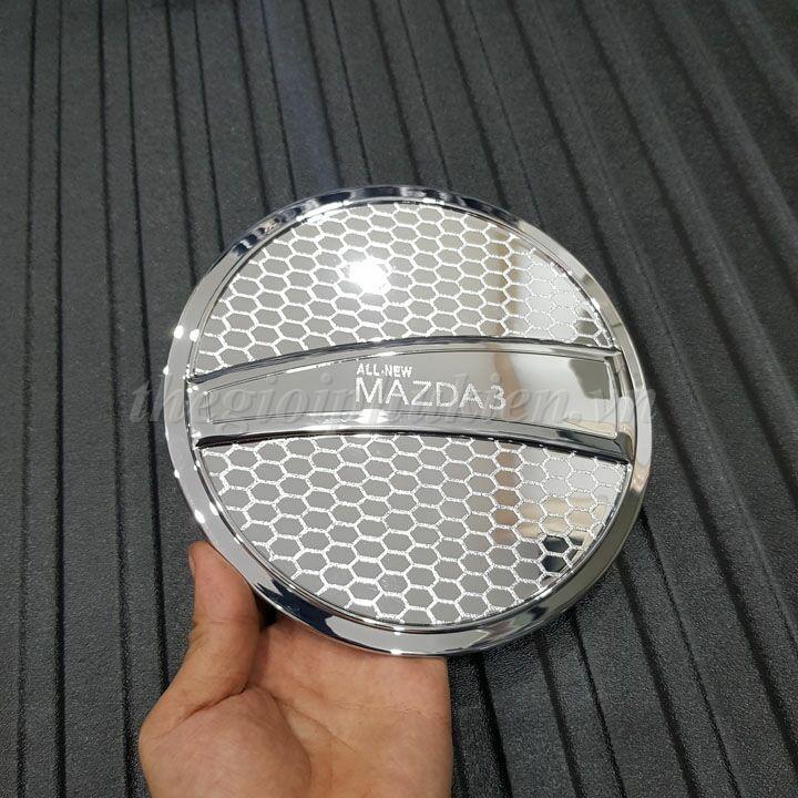 Ốp nắp bình xăng Mazda 3 2020 mạ Crom