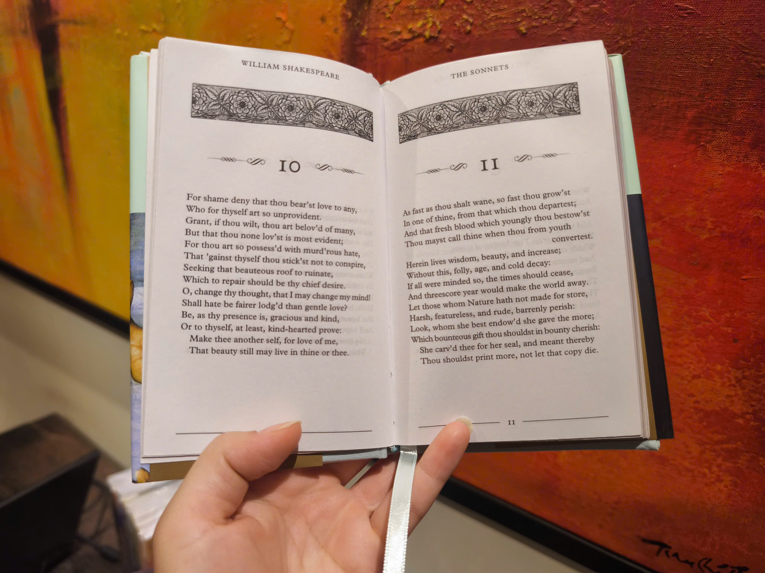 Sách - The Sonnet by William Shakespeare (Macmillan Collector