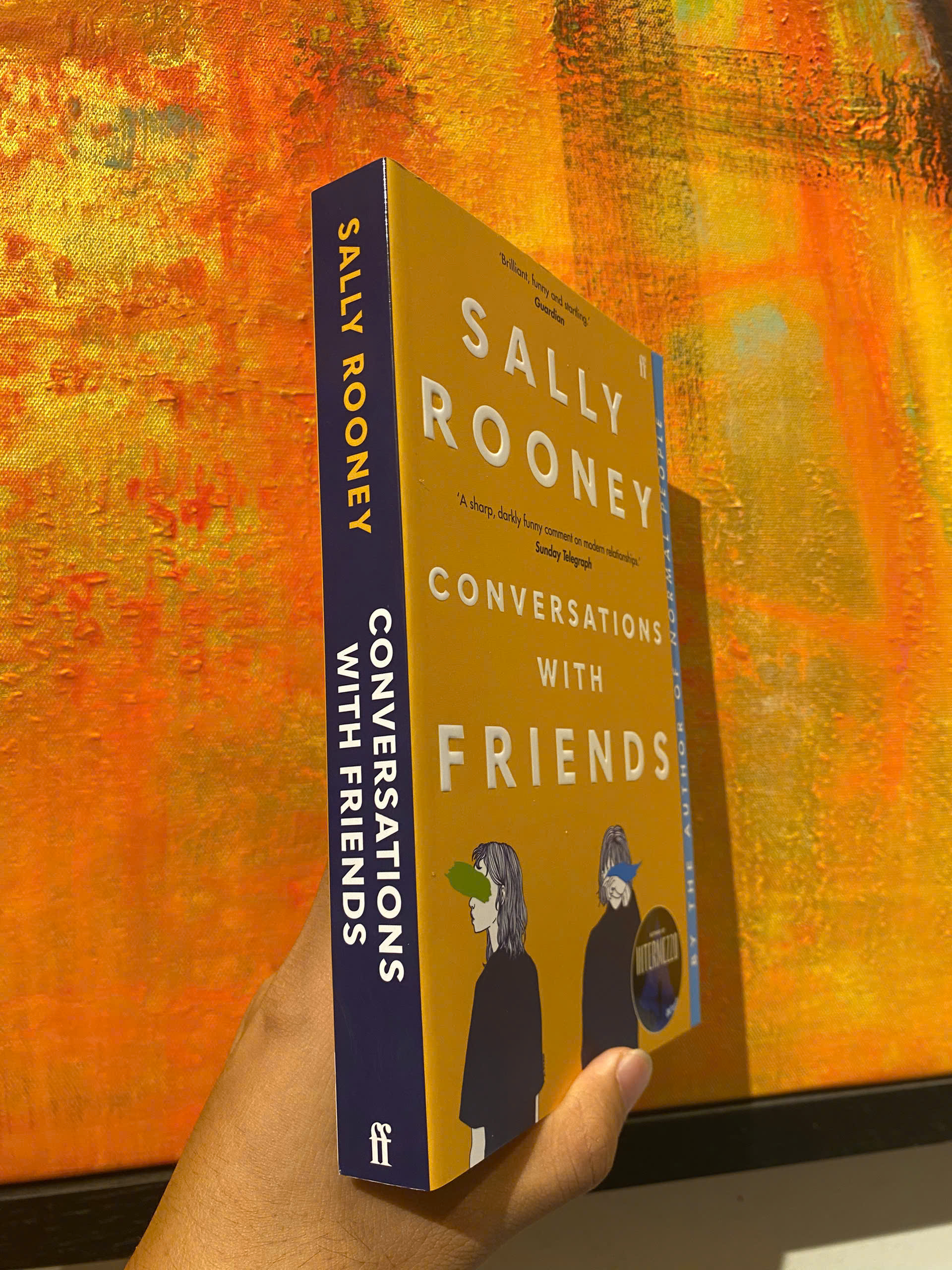 Sách - Conversations with Friends by Sally Rooney - Tiểu thuyết tiếng Anh/Novel /Fiction in English