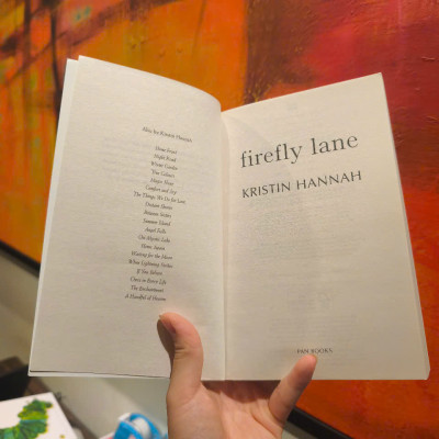 Sách - Firefly Lane: A Novel from the multimillion copy bestselling author Kristin Hannah/English Fiction