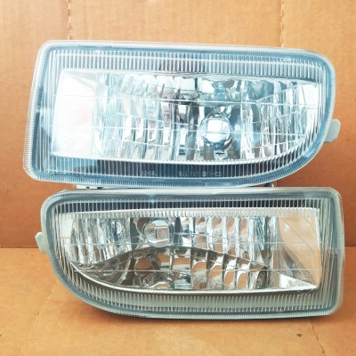 Bộ 2 Đèn Gầm Sương Mù Toyota Land Cruiser 100 4.5L (1998-2007)