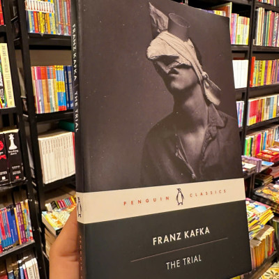 Sách - The Trial by Franz Kafka - Penguin Classics - Sách Ngoại Văn