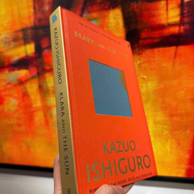 Sách - Klara and the Sun by Kazuo Ishiguro - Tác giả đạt giải Nobel, Tiểu thuyết tiếng Anh, Sách đoạt giải, sách nhập khẩu, Bìa Cứng