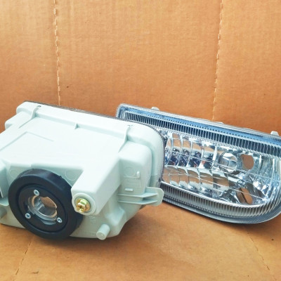 Bộ 2 Đèn Gầm Sương Mù Toyota Land Cruiser 100 4.5L (1998-2007)