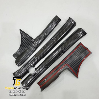 TRỌN BỘ Nẹp bước chân và ốp chống trầy cốp trong Hyundai Grand i10 2021 SEDAN -  vân Carbon