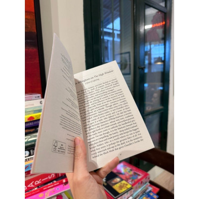 Sách - The High Window by Raymond Chandler - Mystery/ Fiction/ Crime in English