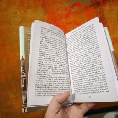 Sách - Crime and Punishment by Fyodor Dostoevsky: 96 - Nhập khẩu UK, bìa cứng, khổ pocket dát vàng