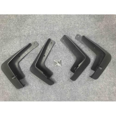 CHẮN BÙN THEO XE DÀNH CHO XPANDER, CHẮN BÙN BÁNH XE KÈM ÔC VÍT