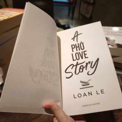 Sách - A Phở Love Story by Loan Le - Romance in English