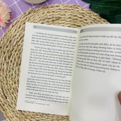 Bộ 3 Cuốn Sách Xây Dựng Thương Hiệu Cá Nhân Trên Các Nền Tảng Mạng Xã Hội: Kiếm Tiền Bằng Giọng Nói, Short Videos: Kịch Bản Hay, Triệu Views Tới Tay Và Định Vị Thương Hiệu Cá Nhân - Từ Người Bình Thường Trở Thành Influencer