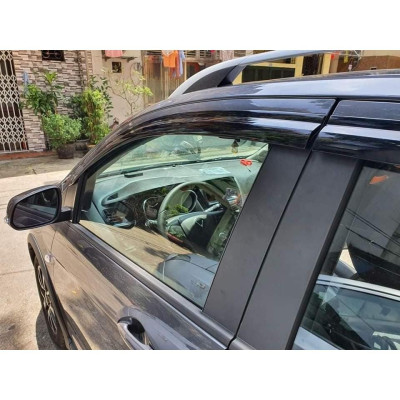 Vè che mưa đen Thái dành cho xe Fadil 2018-2020