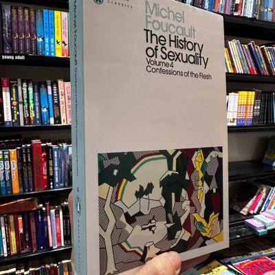 Sách - The History of Sexuality: Volume 4: Confessions of the Flesh (Penguin Modern Classics)