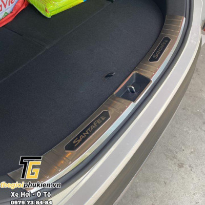 BỘ SẢN PHẨM Nẹp bước chân CẢ BỘ và ốp chống trầy cốp TRONG Hyundai Santafe 2021  - Mẫu Inox