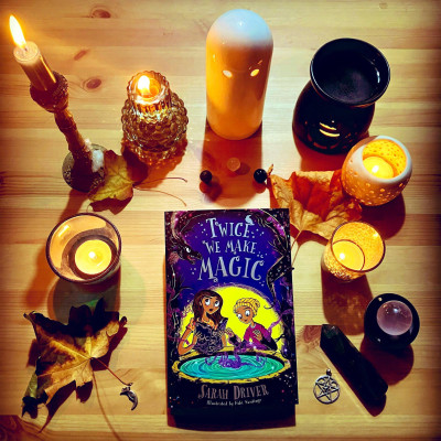 Tiểu thuyết thiếu niên tiếng Anh: Once We Were Witches (2) — TWICE WE MAKE MAGIC