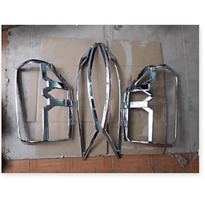 Bộ ốp viền đèn  pha & hậu  mạ crom dành cho xe Triton 2019