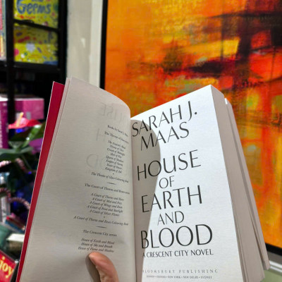 Sách - House of Earth and Blood by Sarah J. Maas - Sách tiếng anh/Fiction/#1 Sunday Times bestselling author SarahJ.Maas