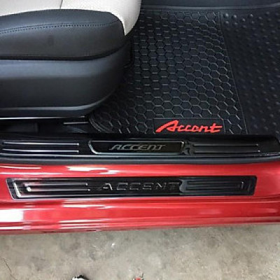 Bậc chân trong ngoài  dành cho Huyndai Accent 2018-2019-2020-2021 