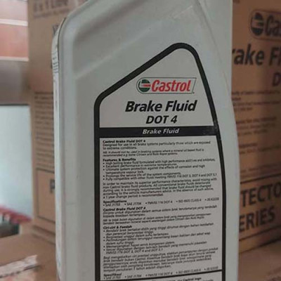 Dầu hộp phanh Castrol Brake Fluid DOT 4, 1L, can 1 lít