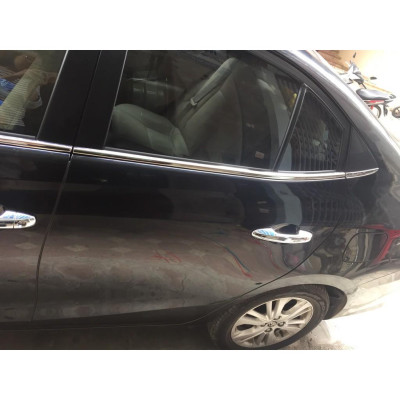 Nẹp Chân Kính Inox Dành Cho Xe VIOS 2019 2020 2021 - chất liệu inox - 6 chi tiết