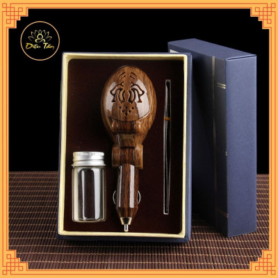 Tẩu xông trầm, lư điện, lò đốt trầm hương trên ô tô cắm trực tiếp trên xe