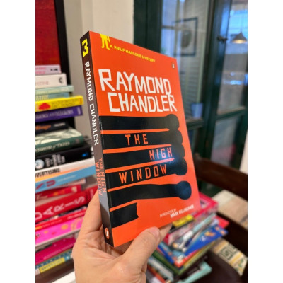Sách - The High Window by Raymond Chandler - Mystery/ Fiction/ Crime in English