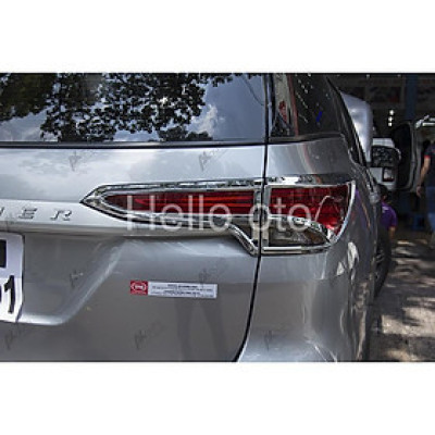 Ốp viền đèn pha hậu dành cho xe Toyota Fortuner 2017 2018 2019 2020 Mạ Crom sáng bóng
