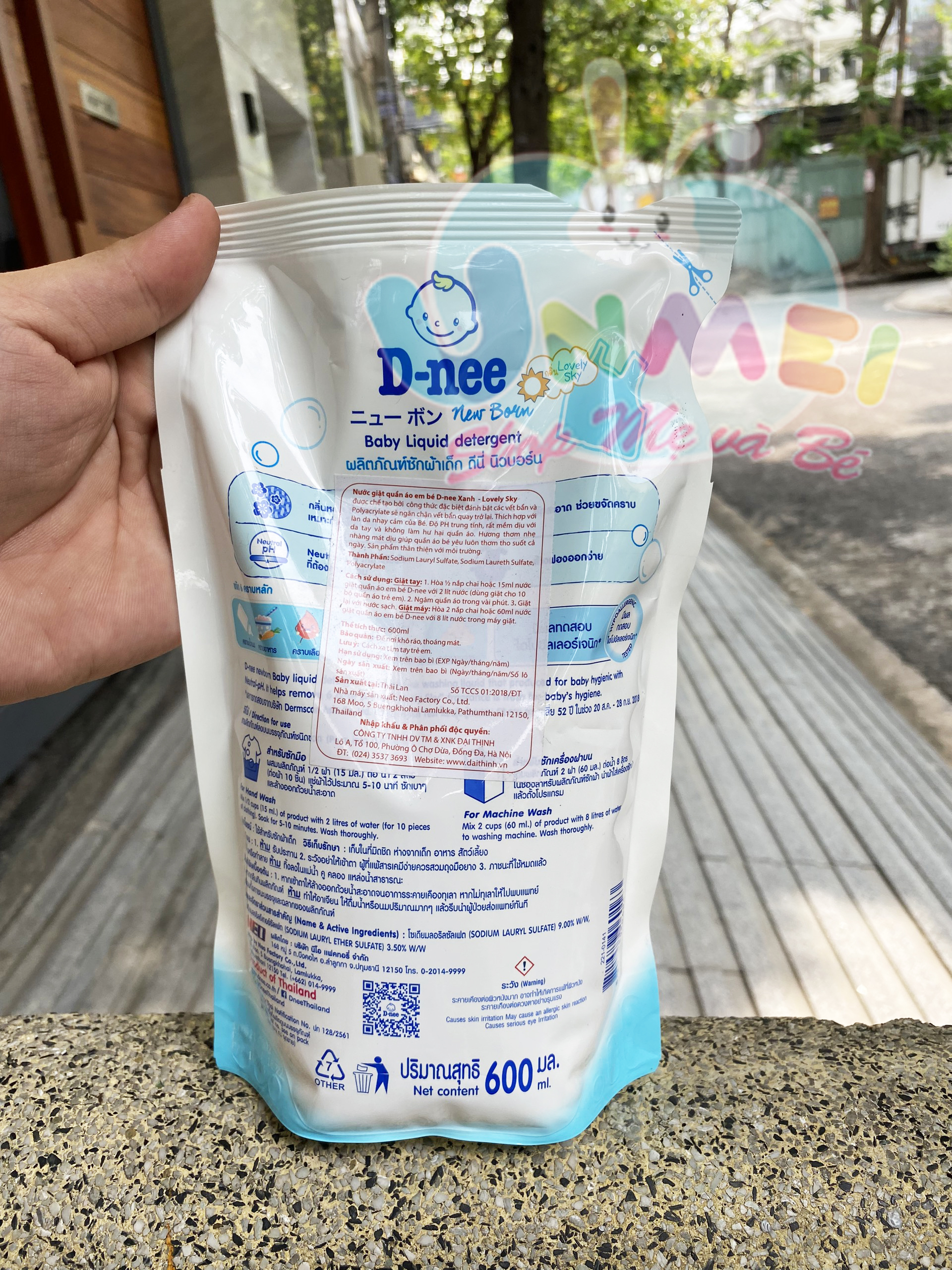 Dung Dịch Giặt Quần Áo Cho Bé D-Nee - Túi 600ml (Xanh)