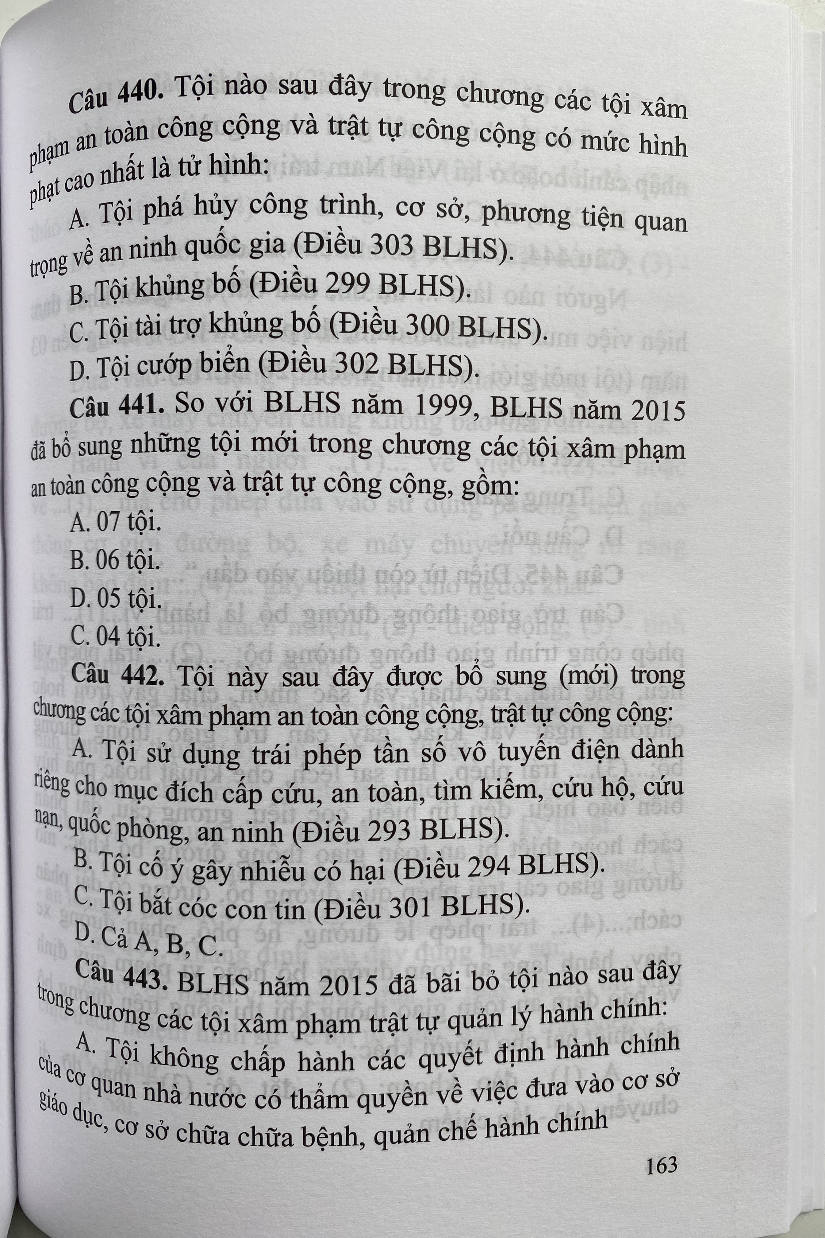 Trắc Nghiệm Luật Hình Sự Việt Nam - Phần Các Tội Phạm