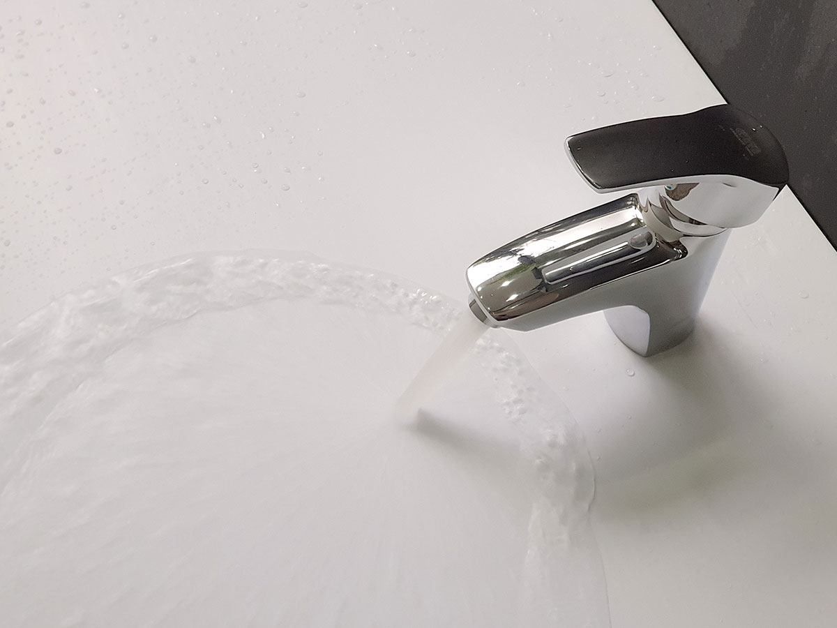 Vòi lavabo nóng lạnh Eurolife EL-4002 (Trắng bạc)
