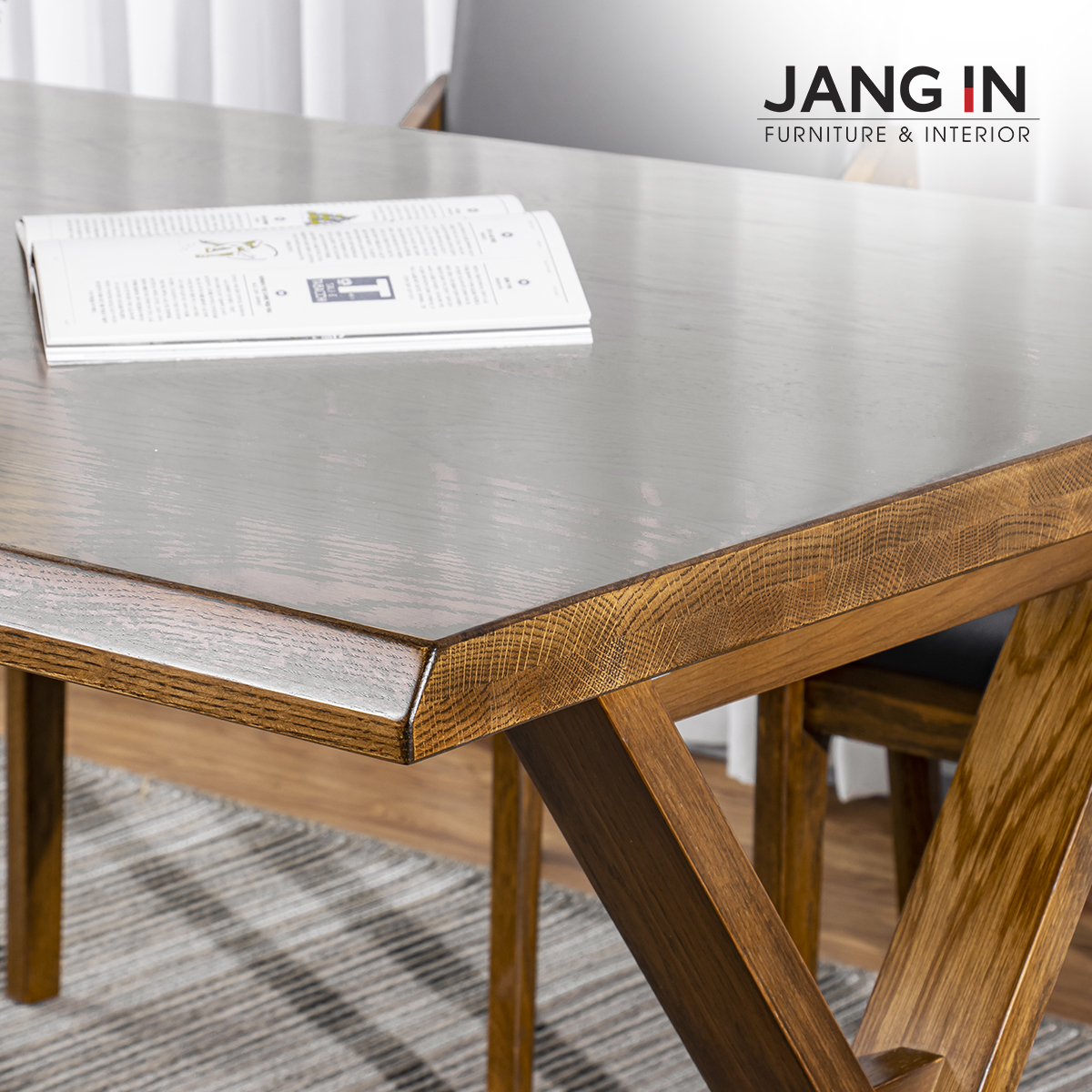 Bộ Bàn Ăn Forest 4 Chỗ Ghế 2 + Ghế Dài Jang In