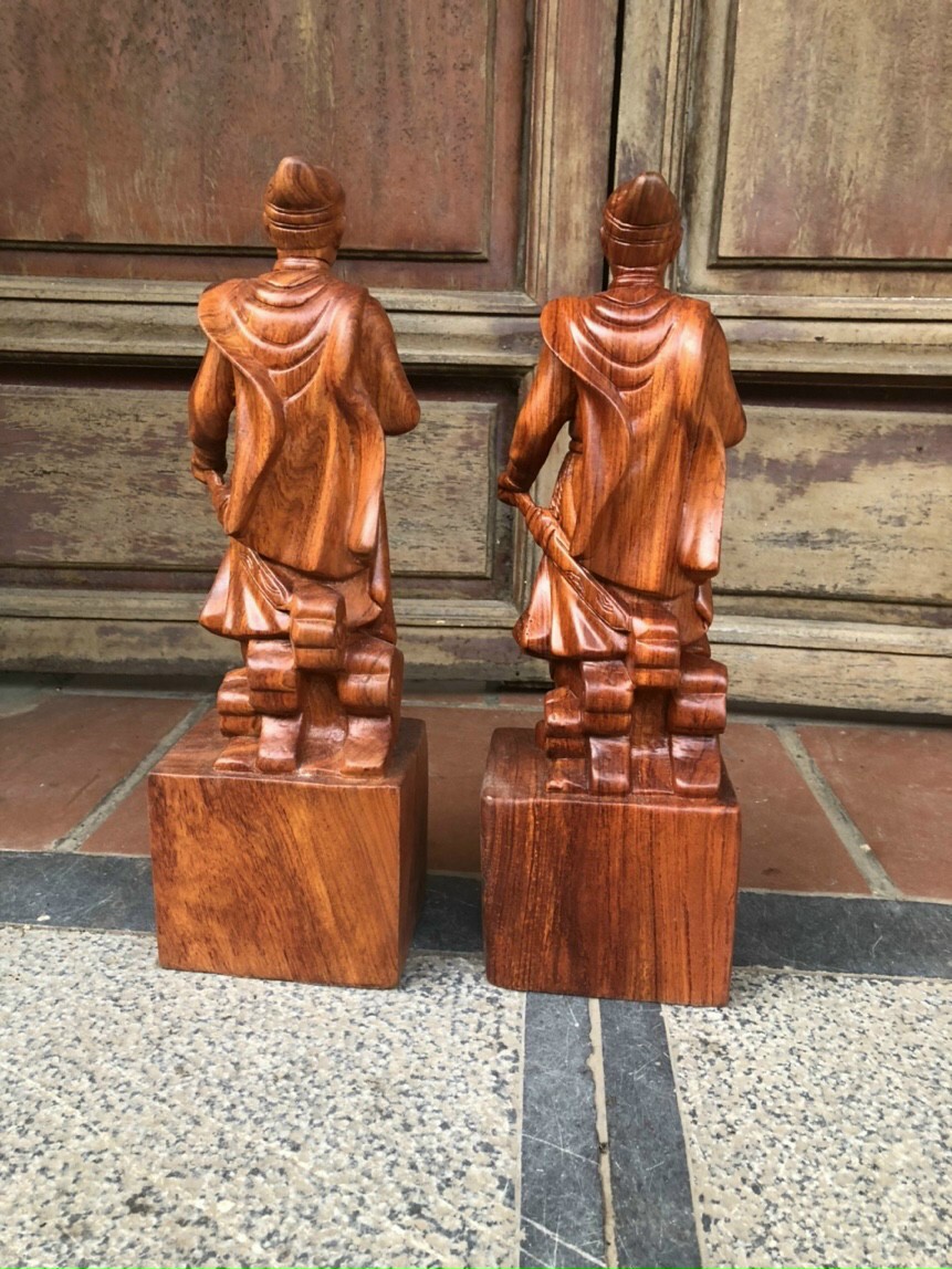 Tượng trần hưng đạo gỗ hương kt cao 30