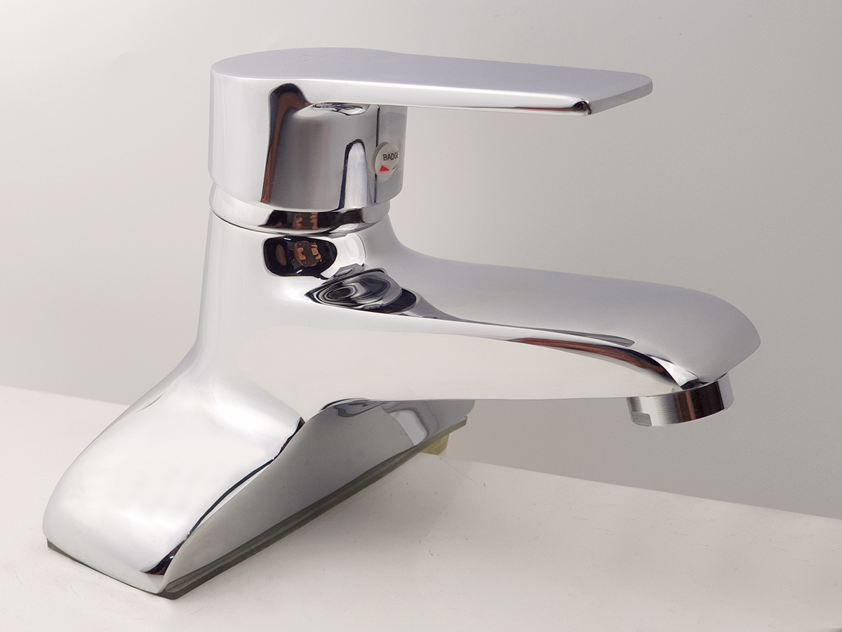 Vòi Lavabo nóng lạnh 2 chân Đồng mạ Chrome Eurolife EL-AZA03-1 (Trắng bạc)