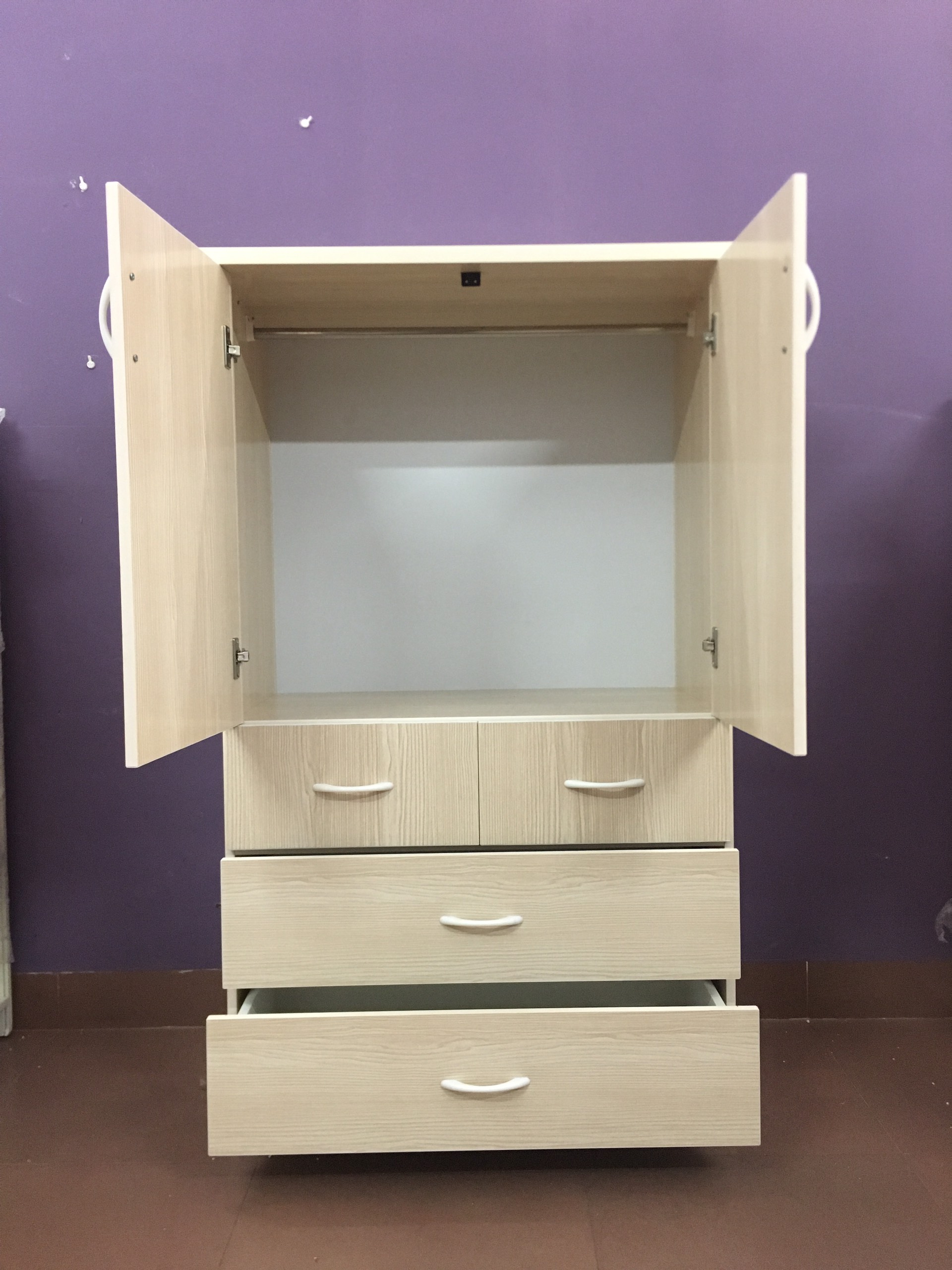 Tủ nhựa 2 cánh 4 ngăn kéo màu vân gỗ sồi (cao 1m35 x rộng 85cm x sâu 45m)