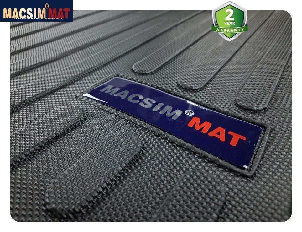 Thảm lót cốp xe ô tô Maserati Levante 2016-đến nay nhãn hiệu Macsim chất liệu TPV cao cấp màu đen (D0190)