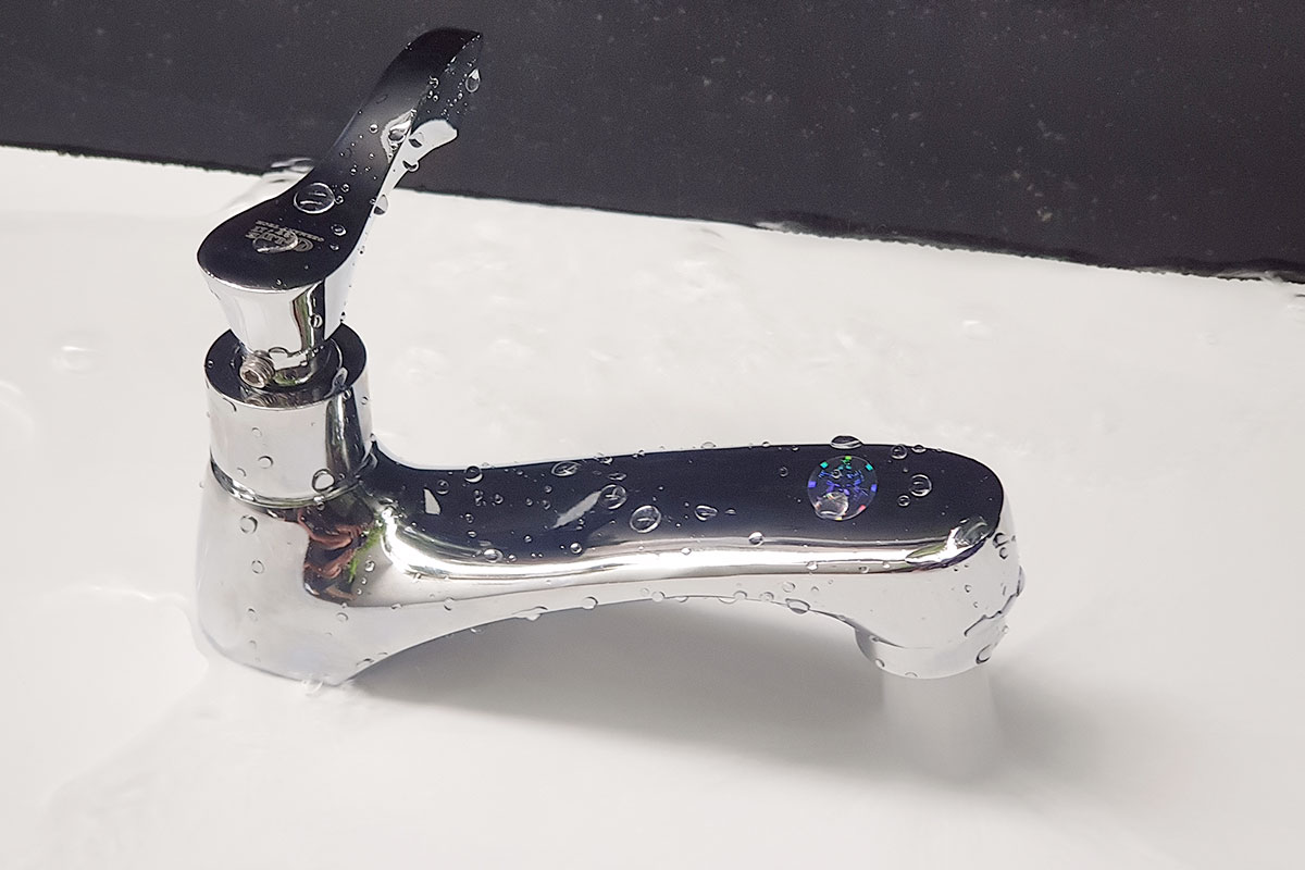 Vòi Lavabo lạnh Eurolife EL-116 (Trắng bạc)
