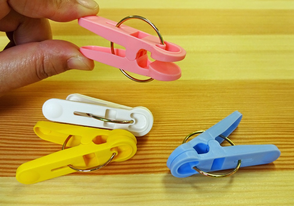 Set 16 Kẹp Phơi Quần Áo Nhiều Màu Sắc Có Gờ Chống Trượt Thông Minh