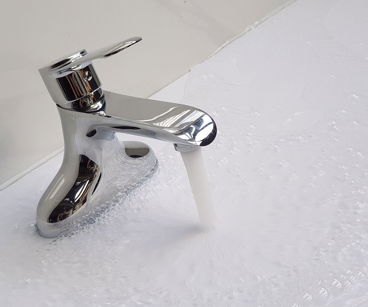 Vòi Lavabo nóng lạnh 2 chân Đồng mạ Chrome Eurolife EL-VIO03 (Trắng bạc)