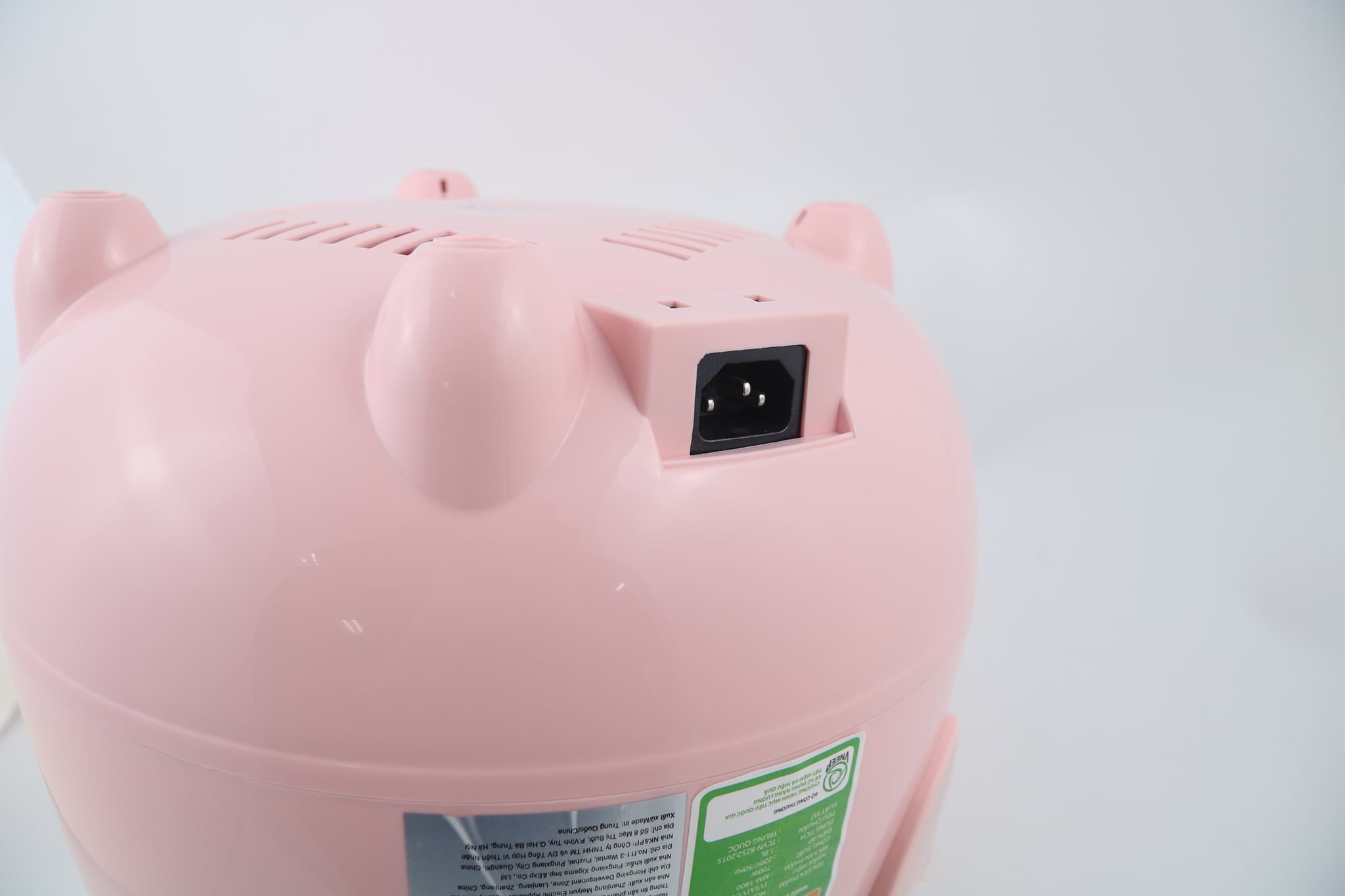 Nồi Cơm Điện Hình Con Lợn 1.8L GUGKDD GK-182 - Màu Ngẫu Nhiên - Hàng Chính Hãng