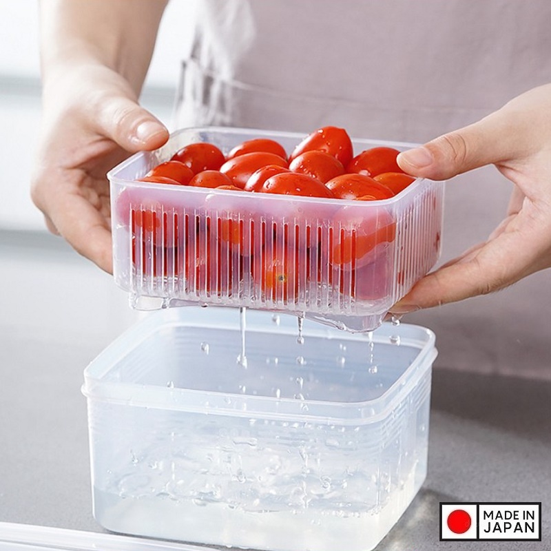 Hộp đựng thực phẩm 2 lớp đến từ Nhật Bản, thiết kế kín giúp thực phẩm tươi lâu hơn, có 2 lớp giúp rau thịt không bị úng nước