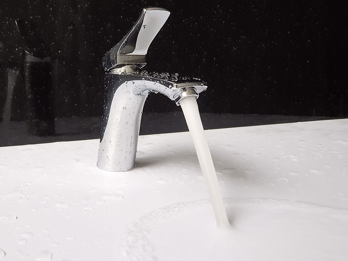 Vòi lavabo nóng lạnh Eurolife EL-1002S (Trắng bạc)