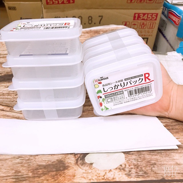Set 04 hộp nhựa Nakaya 100ml bảo quản thức ăn trong rủ lạnh, có nắp mềm - Nội địa Nhât