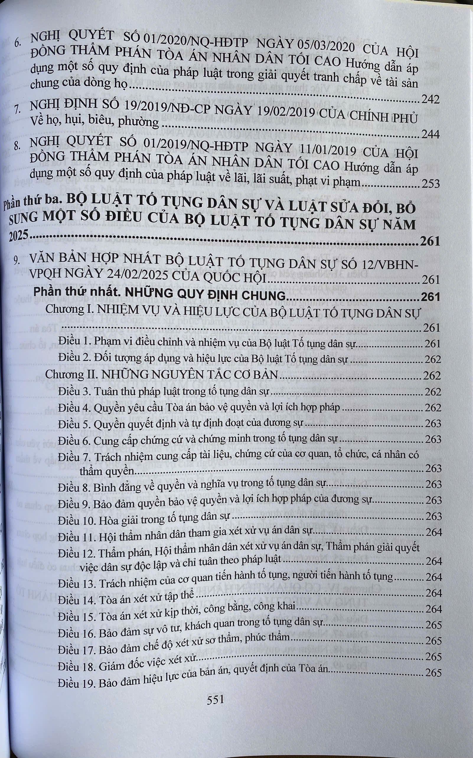 Bộ Luật Dân Sự Năm 2015 - Bộ Luật Tố Tụng Dân Sự Năm 2015 ( Sửa đổi, bổ sung năm 2025 ) Và Các Văn Bản Hướng Dẫn Thi Hành