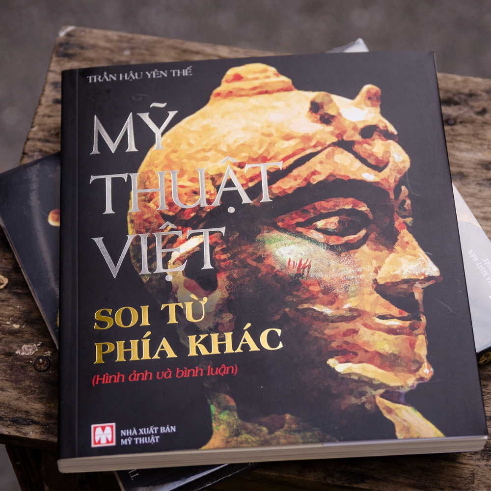 Mỹ Thuật Việt Soi Từ Phía Khác (Hình Ảnh Và Bình Luận)