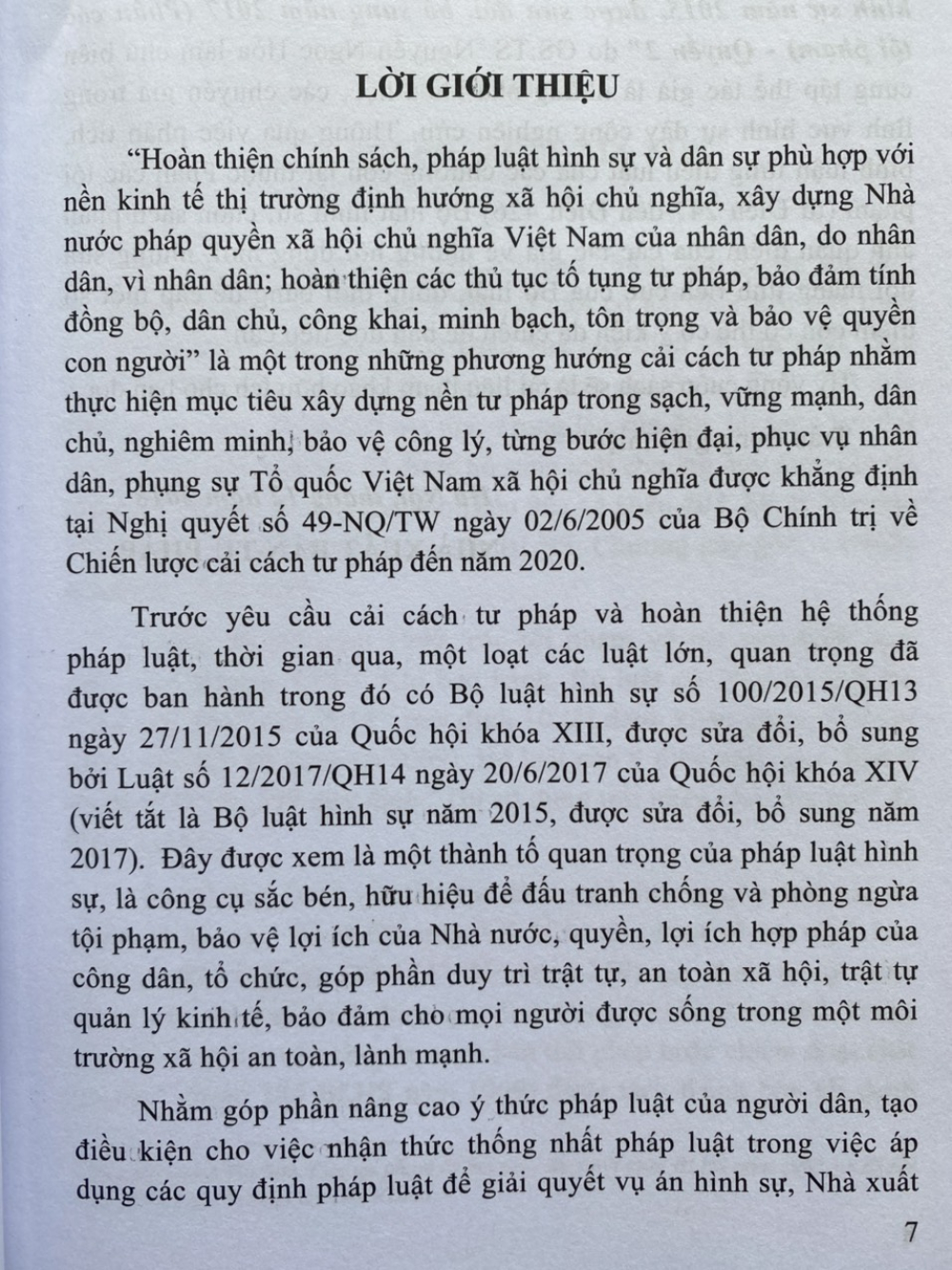 Sách - Bình luận khoa học Bộ luật hình sự năm 2015 được SĐ,BS năm 2017 ( Phần các tội phạm) - Quyển 2