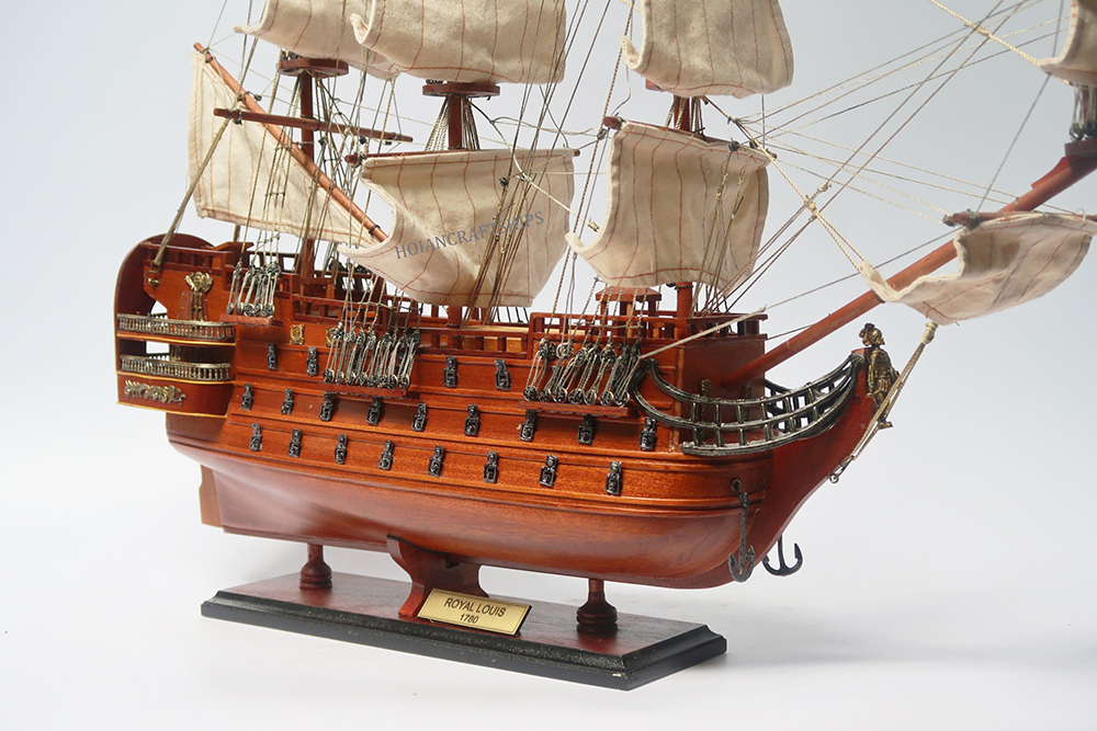 Mô hình thuyền chiến cổ Royal Louis (62cm)