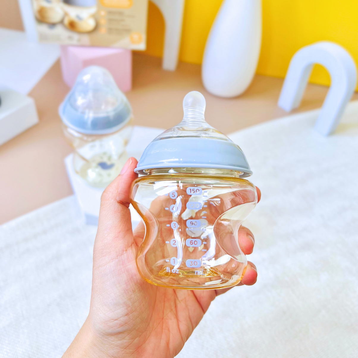 Bình Sữa PPSU Ty Siêu Mềm Tự Nhiên Tommee Tippee, Xanh Dương (Bộ 1 Bình 260ml Và 1 Bình 150ml)