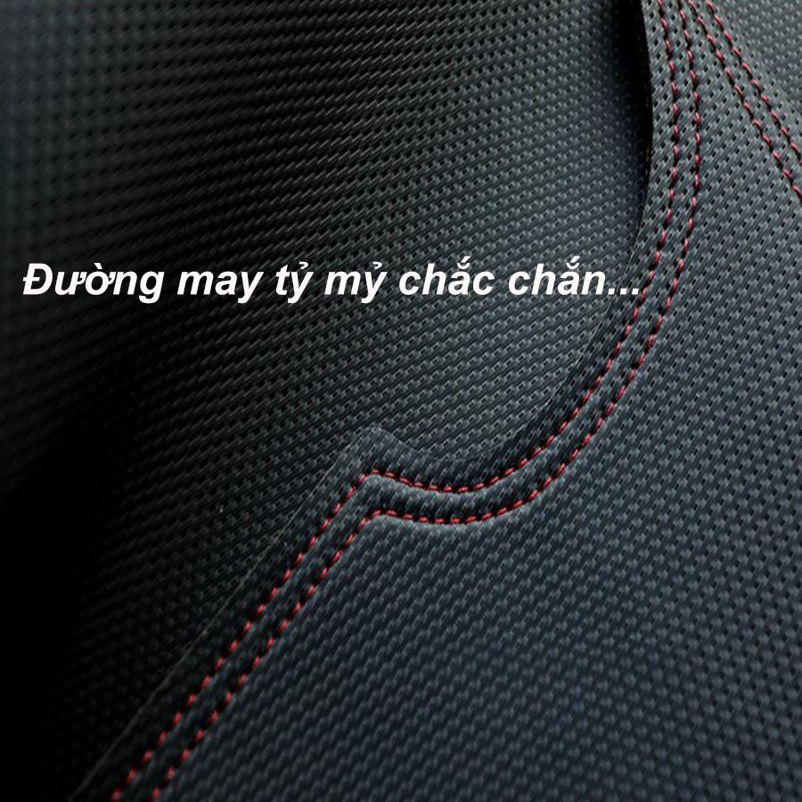 Thảm Taplo Da vân Cacbon xe TOYOTA RAIZE đời 2021-2022 cao cấp, chống nóng, chống trơn trượt