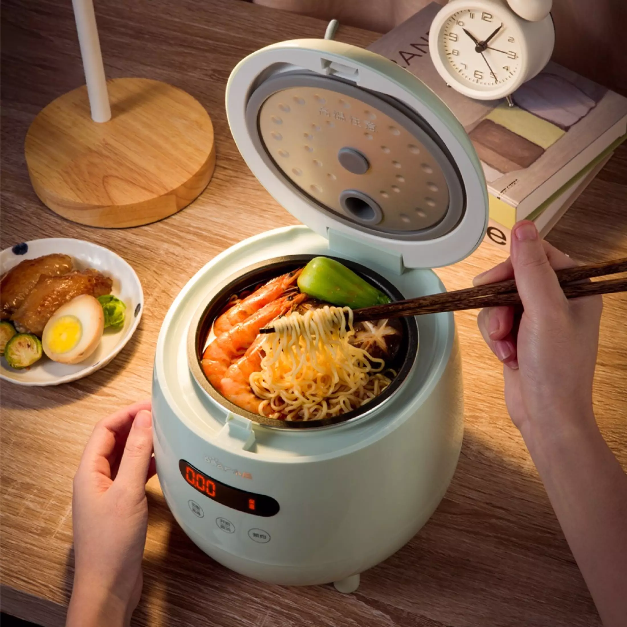 Nồi Cơm Điện Mini Đa Năng Bear DFB-B12F1, Giao Màu Ngẫu Nhiên - Hàng Chính Hãng