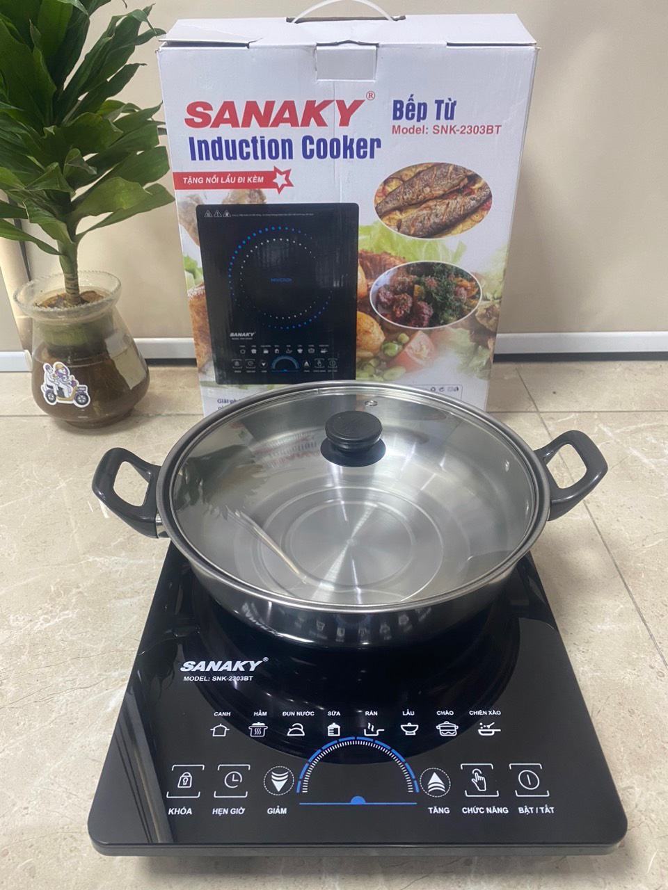 Bếp từ đơn Sanaky SNK-2303BT- Hàng chính hãng